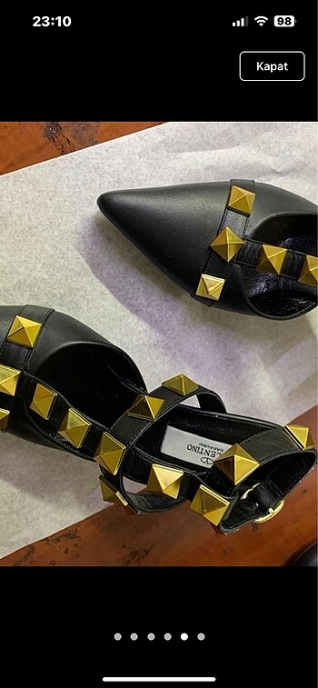 38 Beden siyah Renk Valentino