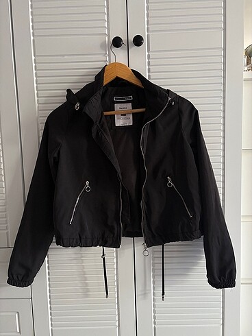Bershka yağmurluk