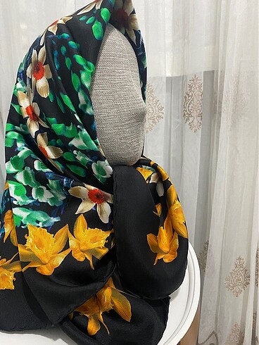 Cacharel Cacharel twill ipek eşarp