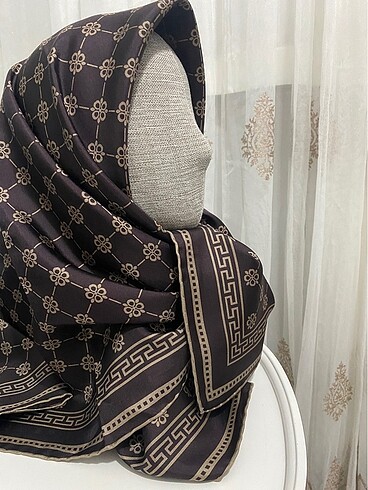 Armine Levidor twill ipek eşarp