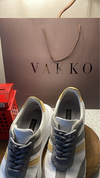 Vakko VAKKO