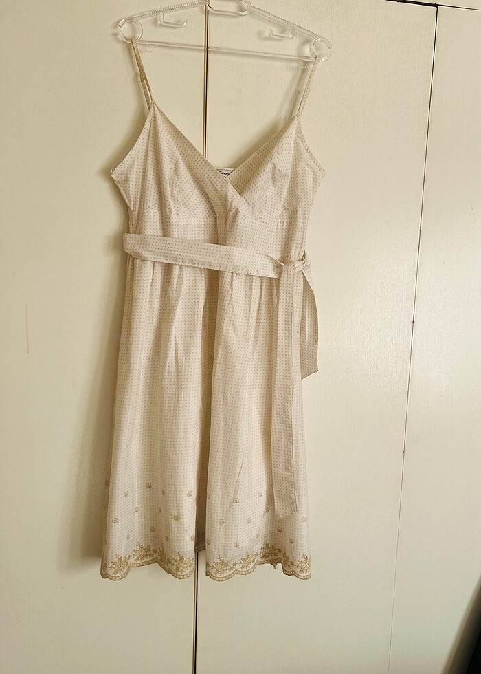 Krem etek ucu nakışlı İp askılı kuşaklı kloş elbise L-XL uyumlu - Görsel 2