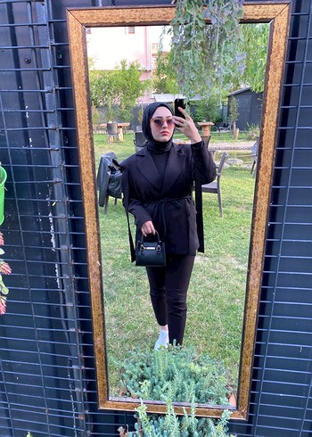 Kemerli Siyah Midi Kadın Blazer Ceket