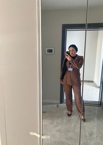 Kahverengi Kadın Ofis Takımı