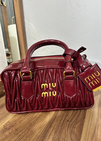 Miu Miu Bordo Mini Canta