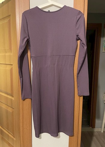 V Yaka Mor Uzun Kollu Piliseli Elbise - Görsel 2