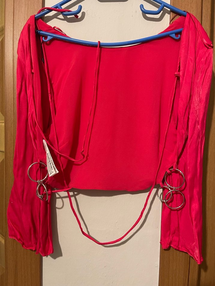 Sırt dekolte gömlek bluz - Görsel 4