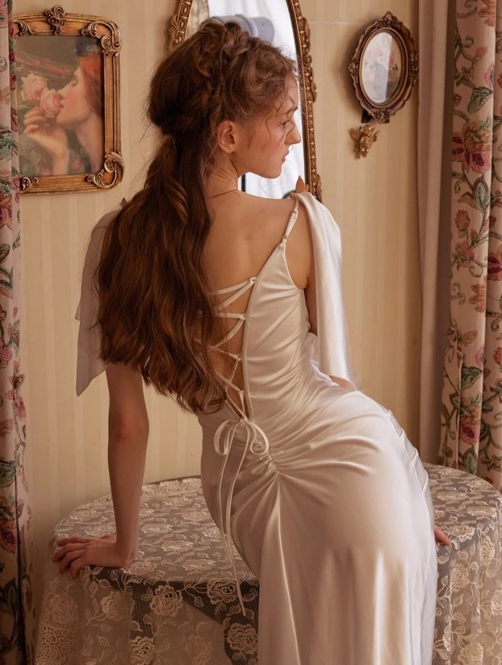 Dantel Detaylı Beyaz Midi elbise - Görsel 2