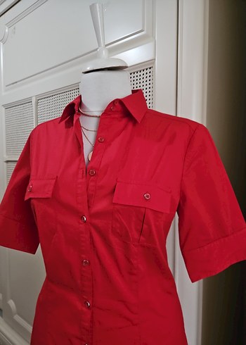 Düğmeli Kırmızı Kadın Kısa Kollu Gömlek - Görsel 3
