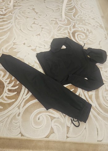 Kadın Siyah Kapüşonlu Rahat Kesim Eşofman Takımı - Görsel 4