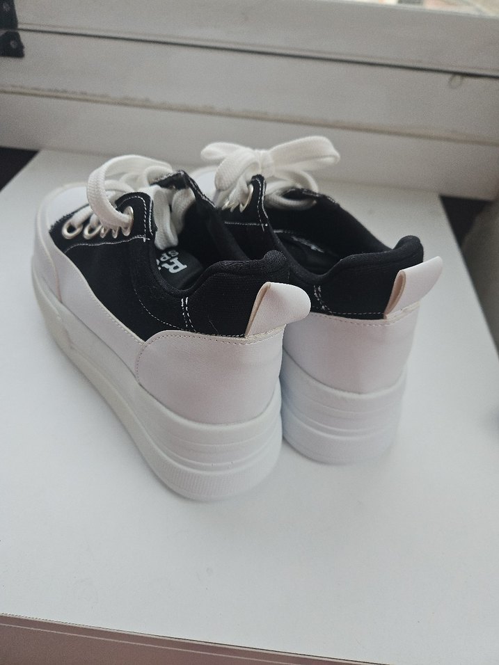 Kadın Siyah-Beyaz Platform Spor Ayakkabı - Görsel 3