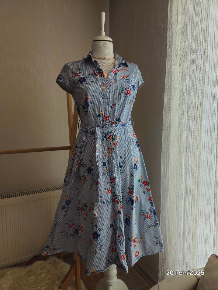 Çiçek Desenli Düğmeli Gömlek elbise - Görsel 3