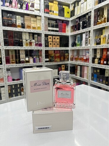 Mis dior Bloming Bouoket