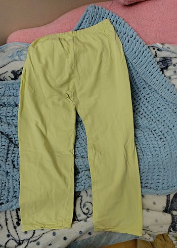 Sarı kadın eşofman - Görsel 3