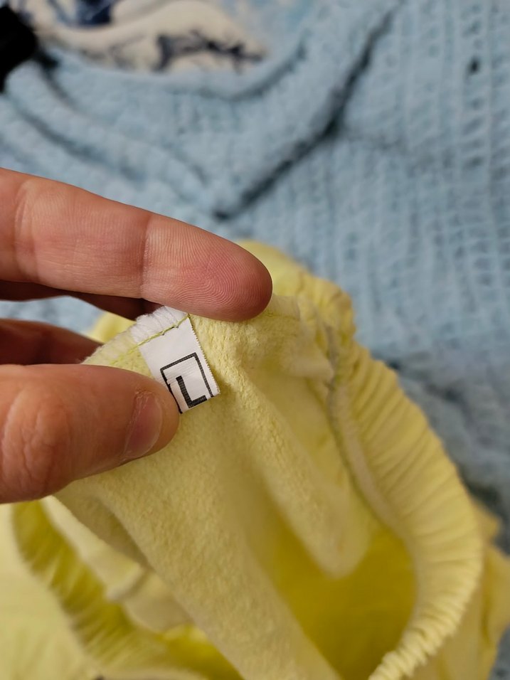 Sarı kadın eşofman - Görsel 2