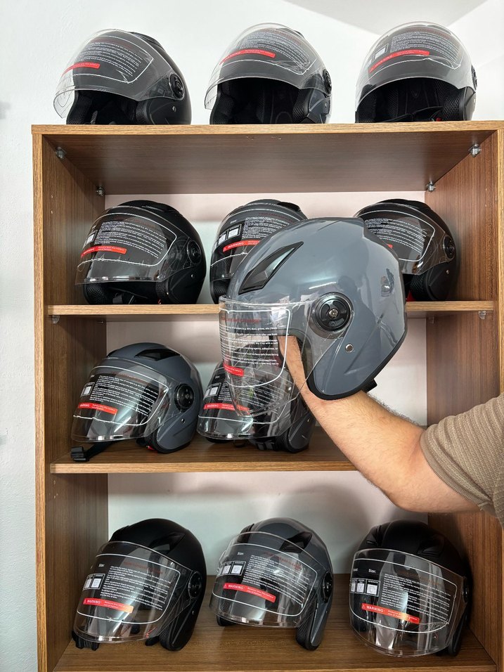 Diger Gri Parlak Biker Motosiklet Kaskı - Görsel 3