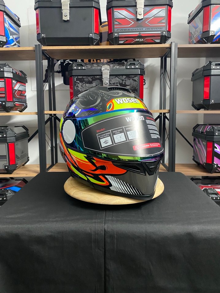 Renkli Desenli Parlak Biker Motosiklet Kaskı - Görsel 4