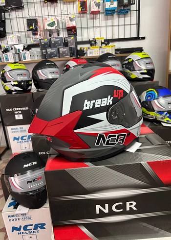 NCR Desenli Kırmızı Motosiklet Kaskı - Görsel 4