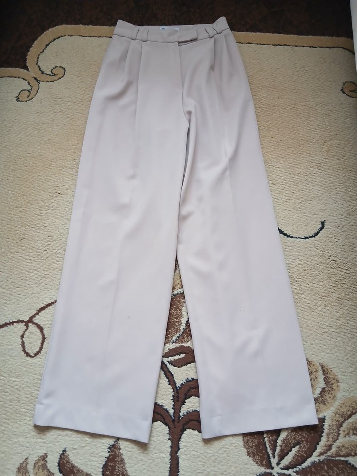 Bej Kadın Pilili Kumaş Pantolon - Görsel 3