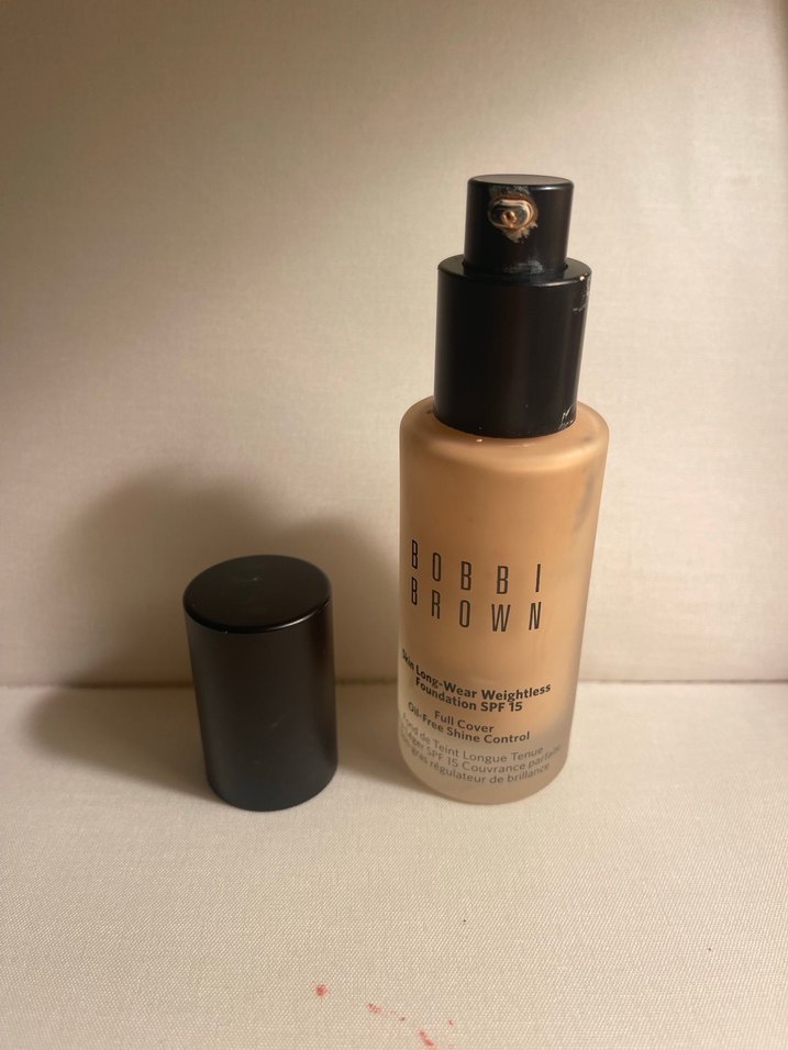 Bobbi Brown Beige Fondöten SPF 15 - Görsel 2