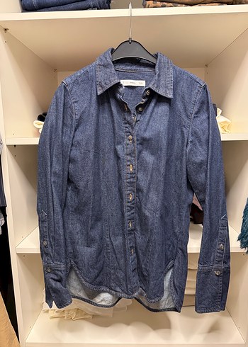 Düğmeli Uzun Kollu Denim Gömlek