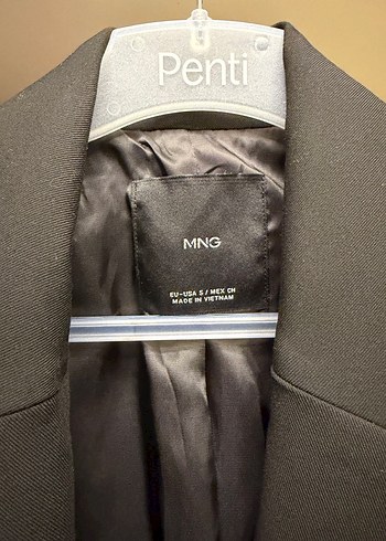 Mango Siyah Düğmeli Kadın Blazer Ceket