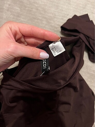 H&M HM üst