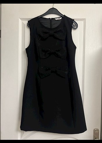 Kolsuz Siyah Mini Elbise - Görsel 5