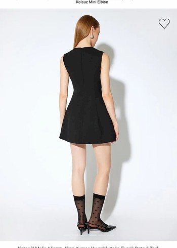 Kolsuz Siyah Mini Elbise - Görsel 3
