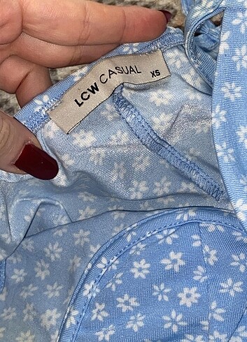 xs Beden Mavi çiçekli elbise