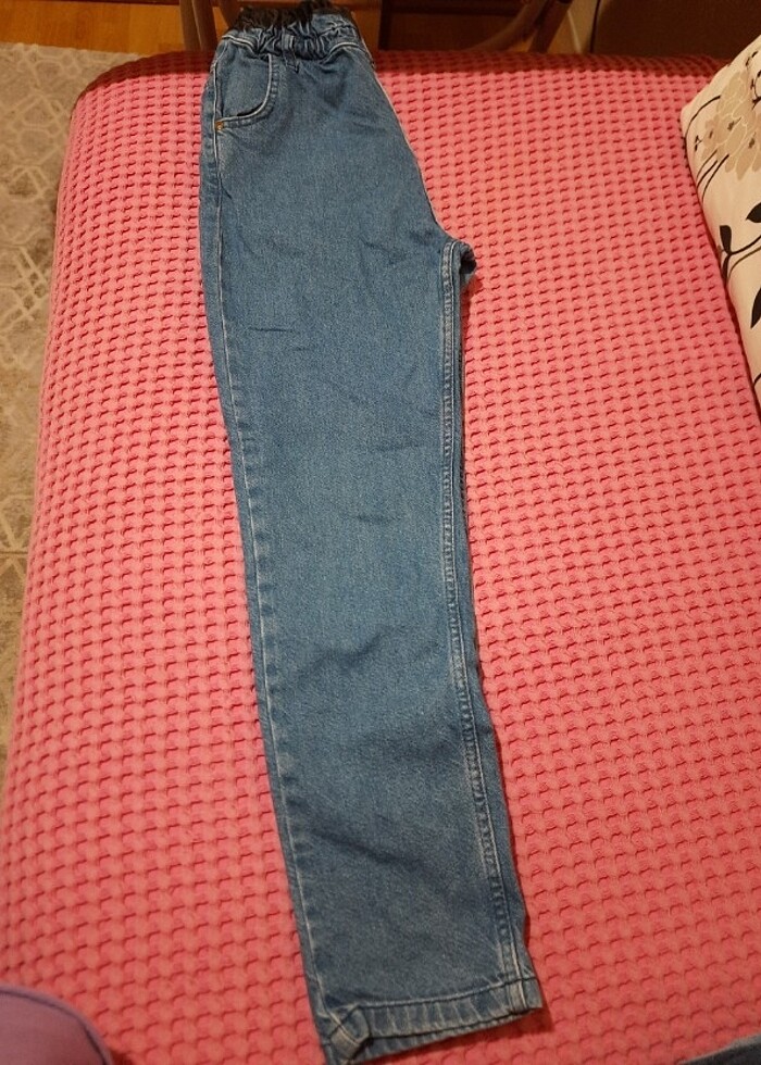 Beli hafif büzmeli iki düğmeli kot pantolon - Görsel 5