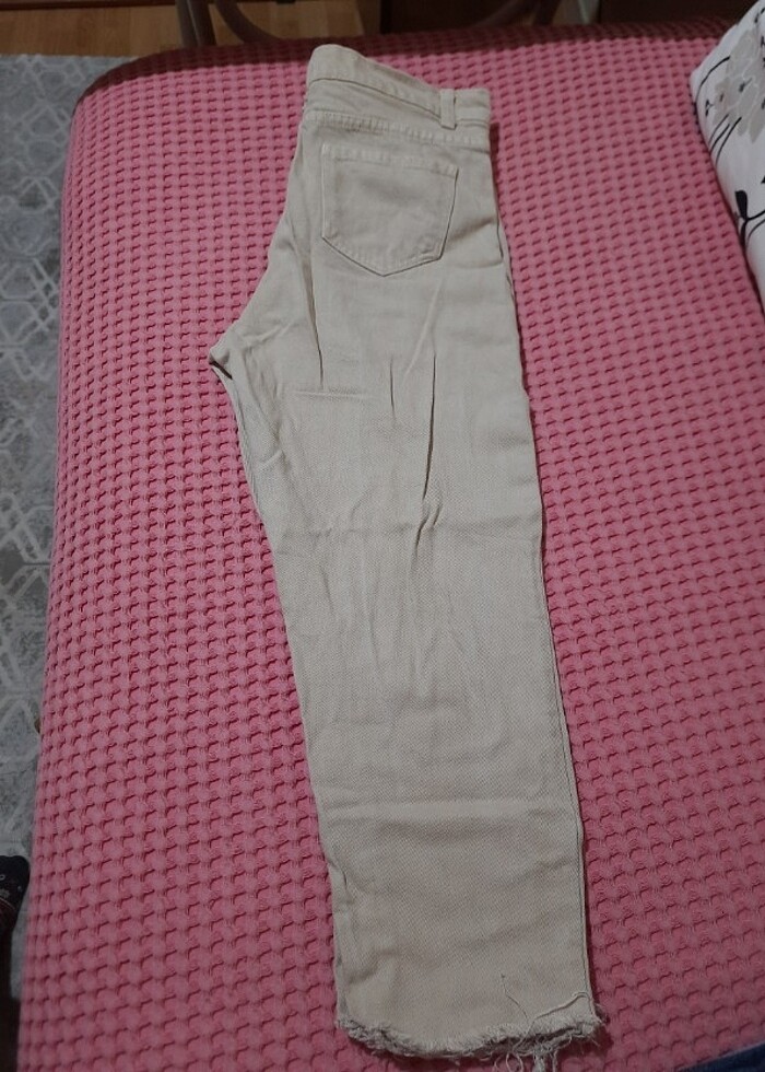 Krem paça yırtık kot pantolon - Görsel 2
