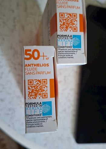 La Roche-Posay SPF 50+ Sıvı güneş kremi normal/hassas ciltler - Görsel 4