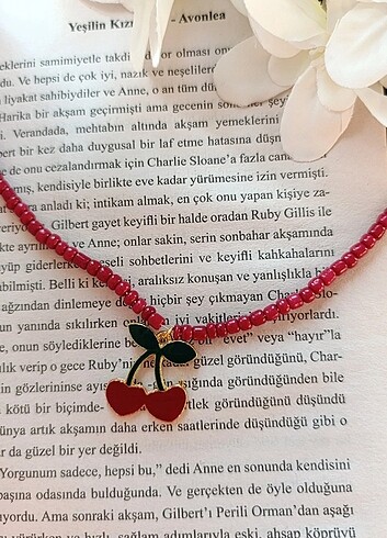 KİRAZLİ KOLYE