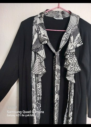 Yılan Desenli Uzun Kollu Siyah Tunik - Görsel 2