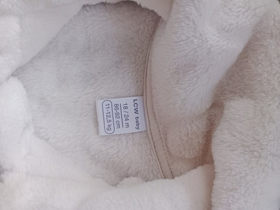 Kız Çocuk Beyaz Kürklü Polar Mont - Görsel 3