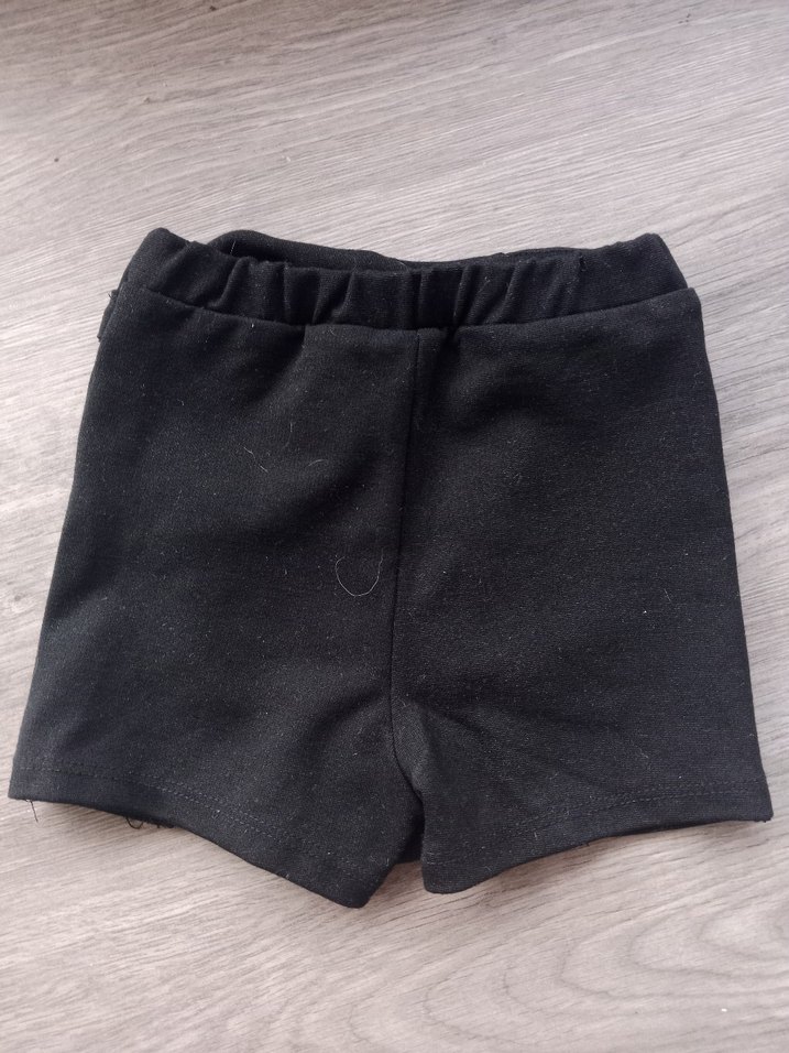 Siyah Kemer Detaylı Mini Etek - Görsel 2