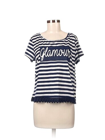 Defacto T-shirt %70 İndirimli.