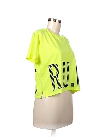 LC Waikiki LC Waikiki T-shirt %70 İndirimli.