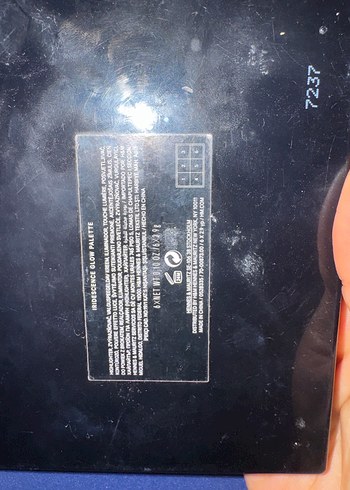 H&M Çok Renkli Parlak Far Paleti - Görsel 6