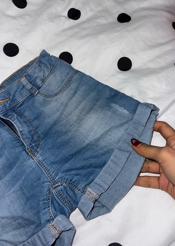 Kız Çocuk Mavi Düğmeli Mini Kot Şort - Görsel 13