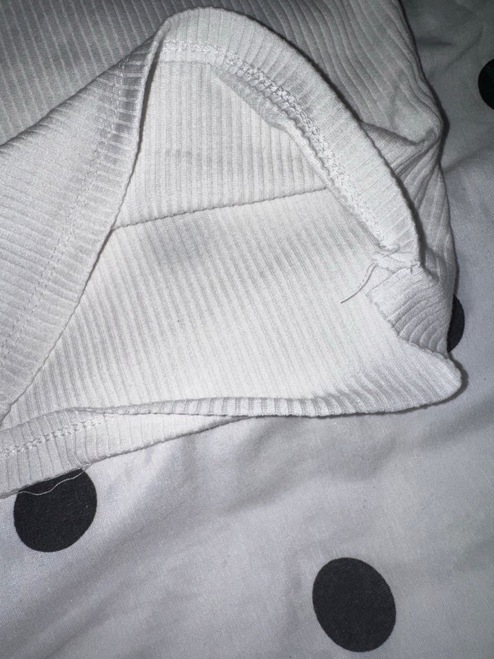 Kadın Beyaz Yüksek Yakalı Atlet - Görsel 5