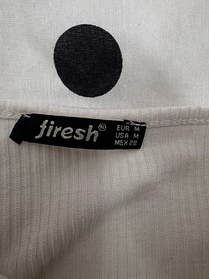 Kadın Beyaz Yüksek Yakalı Atlet - Görsel 4