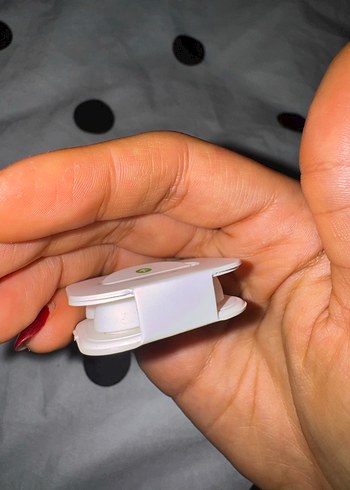 Yeşil Silikon AirPods Kılıfı + iç kulaklık silikonu - Görsel 10