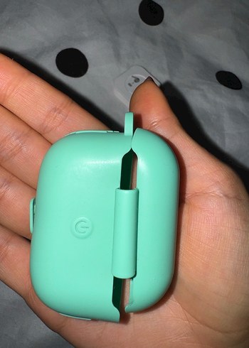 Yeşil Silikon AirPods Kılıfı + iç kulaklık silikonu - Görsel 5
