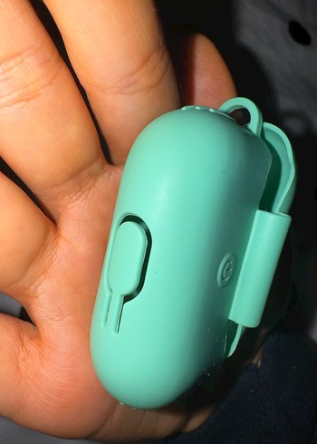 Yeşil Silikon AirPods Kılıfı + iç kulaklık silikonu - Görsel 6