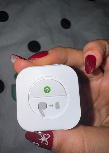Yeşil Silikon AirPods Kılıfı + iç kulaklık silikonu - Görsel 13