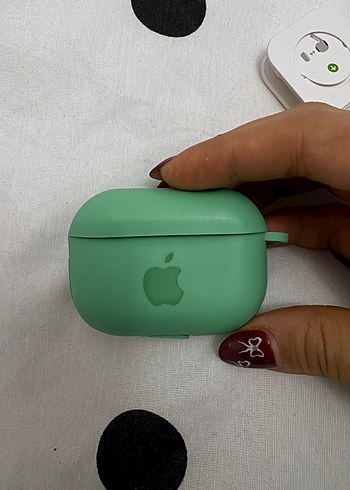 Yeşil Silikon AirPods Kılıfı + iç kulaklık silikonu - Görsel 7