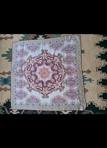Tekbir eşarp 