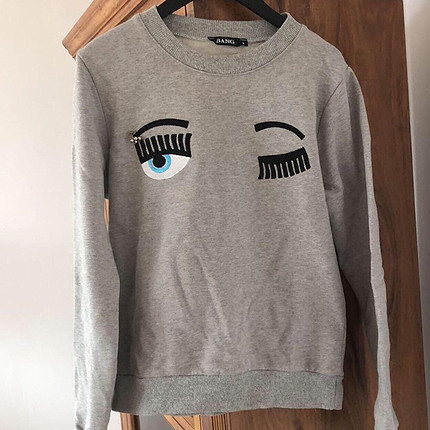 Chiara ferragni model sweatshirt